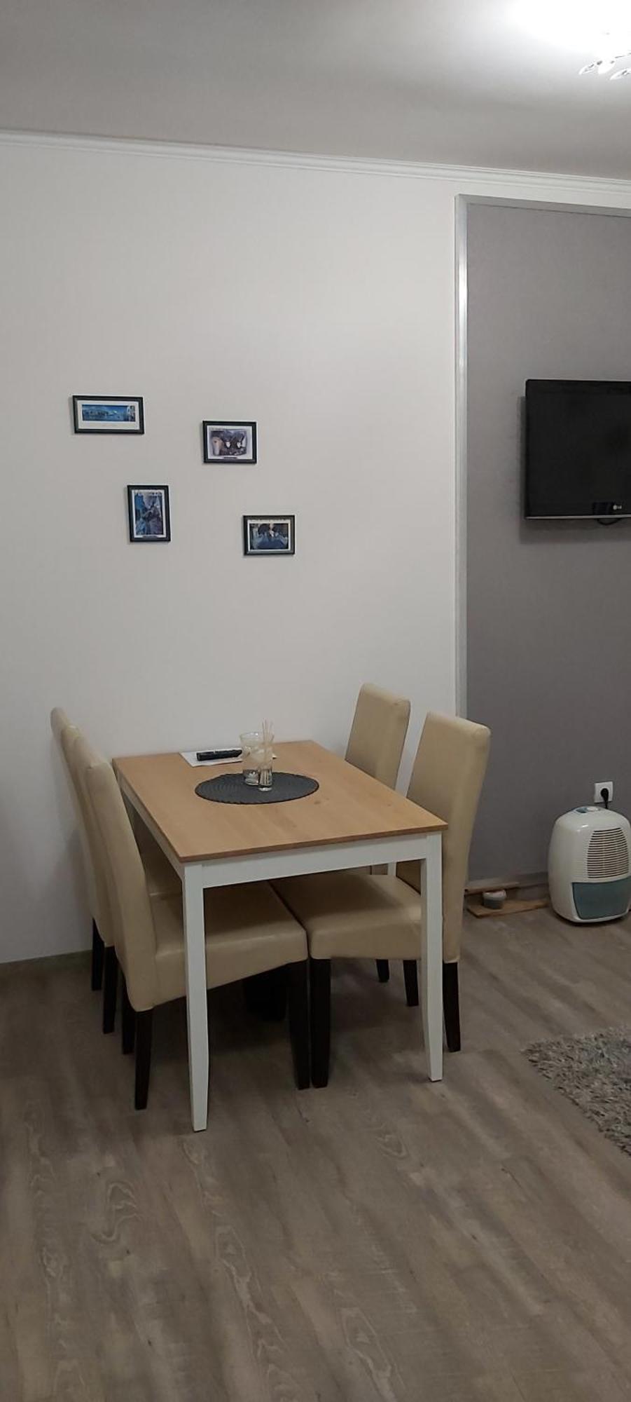 Amira Apartman Eger Habitación foto